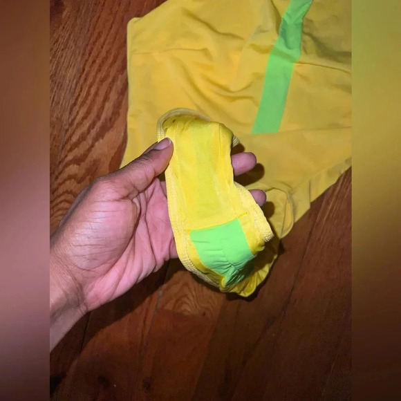 NWOT Icon Swim One Piece Swimsuit size Medium - Picture 3 of 4